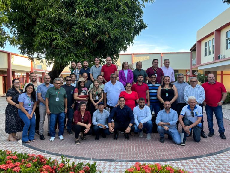 Fórum de Comitês de Bacias debate gestão hídrica e realiza visita técnica ao Açude Orós